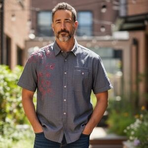 Armani Exchange Men's Dark Gray Short-Sleeve Shirt with Red Embroidery